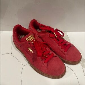 PUMA SUEDE classic women's red sneakers